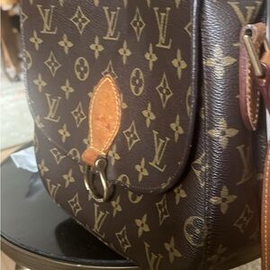 Authenticated Louis Vuitton Messenger bag c. 1997